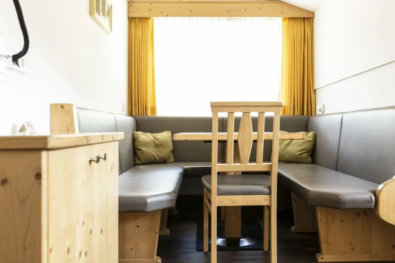 Baeckelar'S Apart Solden Apartment